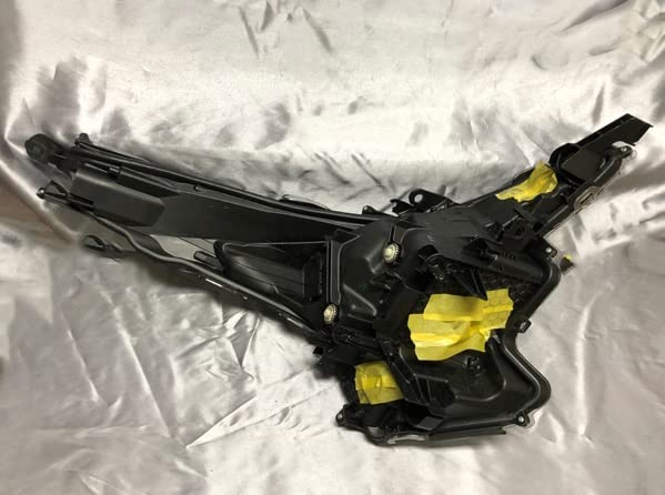 プリウス50 前期左右セット　ヘッドライト クリア ラメブラック プリウス50 前期左右セット ヘッドライト クリア ラメブラック